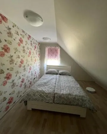 펜션 Sauna Ja Nelja Magamistoaga Kasemaee Puhketalu *