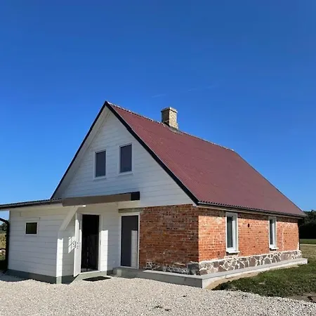 Holiday home Sauna Ja Nelja Magamistoaga Kasemaee Puhketalu *