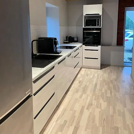 Sauna Ja Nelja Magamistoaga Kasemaee Puhketalu Tealama