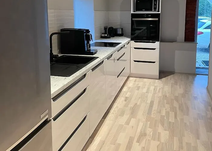 Sauna Ja Nelja Magamistoaga Kasemaee Puhketalu Tealama