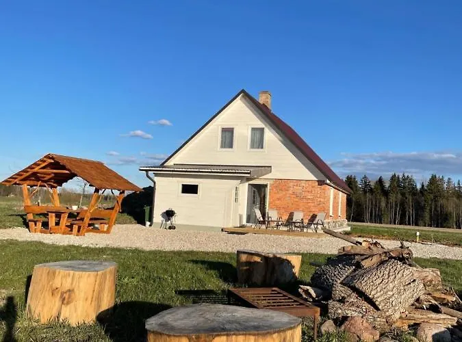 Dom wakacyjny Sauna Ja Nelja Magamistoaga Kasemaee Puhketalu