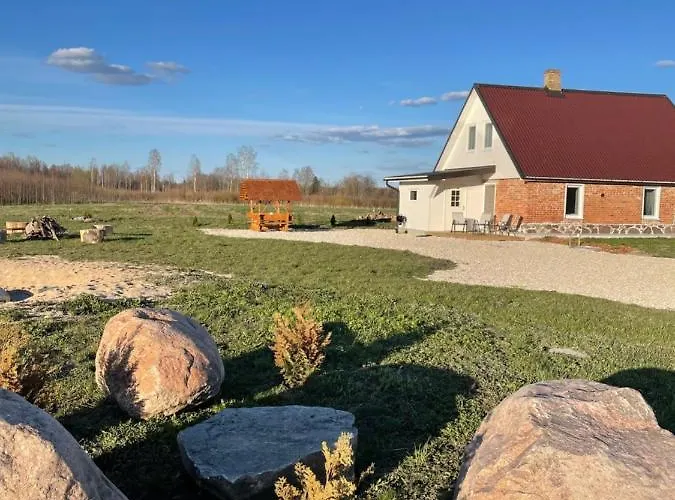 Sauna Ja Nelja Magamistoaga Kasemaee Puhketalu Hébergement de vacances *